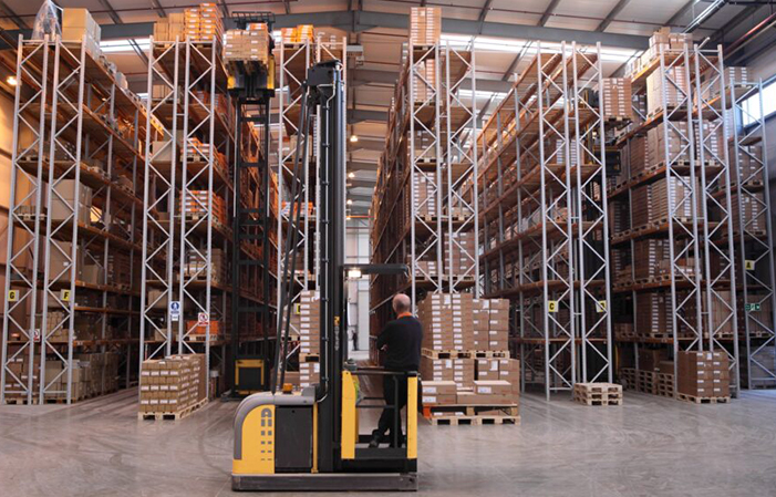 VNA Pallet Racking - Storage Solutions Inc