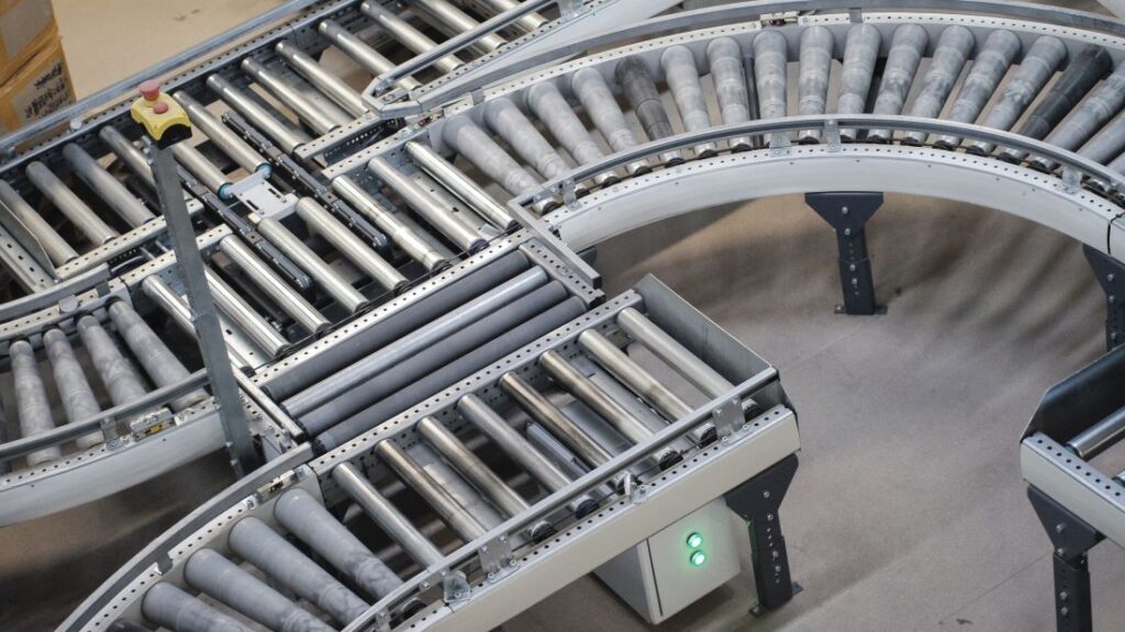 Multi-Line Conveyor with Diverter - Warehouse Optimizers, Inc.